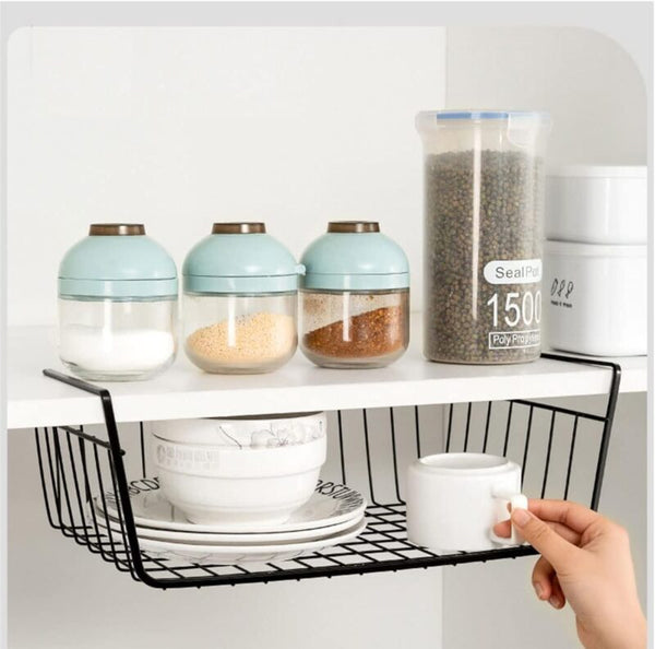 Panier de Rangement Suspendu en Métal – Gagnez de l’Espace Facilement