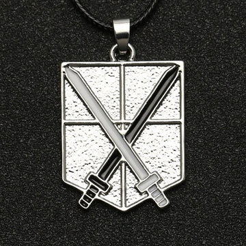 Collier “Attack on Titan” – Symbole de la Brigade d’Entraînement