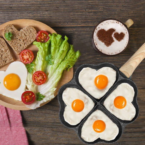 Poêle 4 Compartiments en Forme de Cœur ❤️ – Pour des Petits Déjeuners Pleins d’Amour
